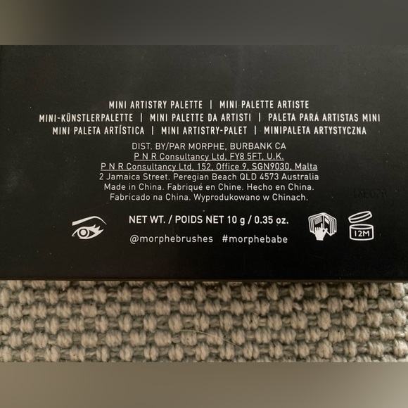 NWOT Disney Morphe eyeshadow & travel makeup bag - Picture 4 of 4